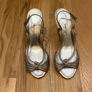 Bronze strappy heel by Ragazza, 3.5 inch heel,